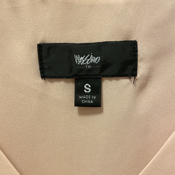 Blush Blouse - Picture 3 of 4